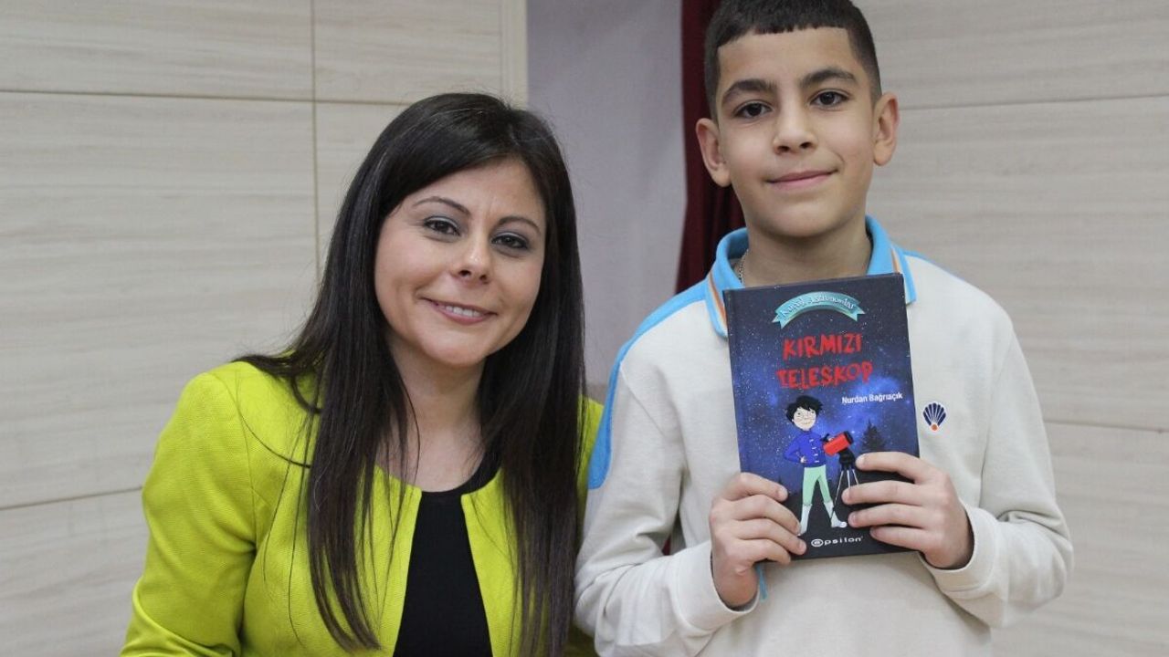 Kırmızı Teleskop, Okyanus'ta