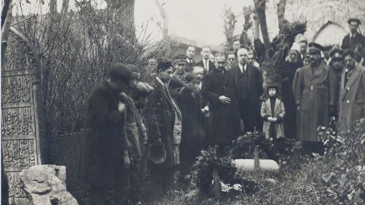 İshakpaşa Camii Etrafındaki Mezarlık Nasıl Yok edildi? Maziden Bir kare