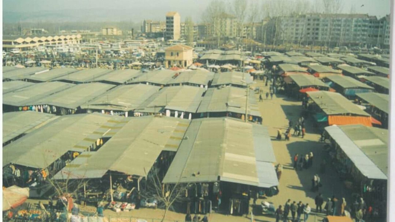 MAZİDEN BİR KARE; Perşembe Pazaryeri