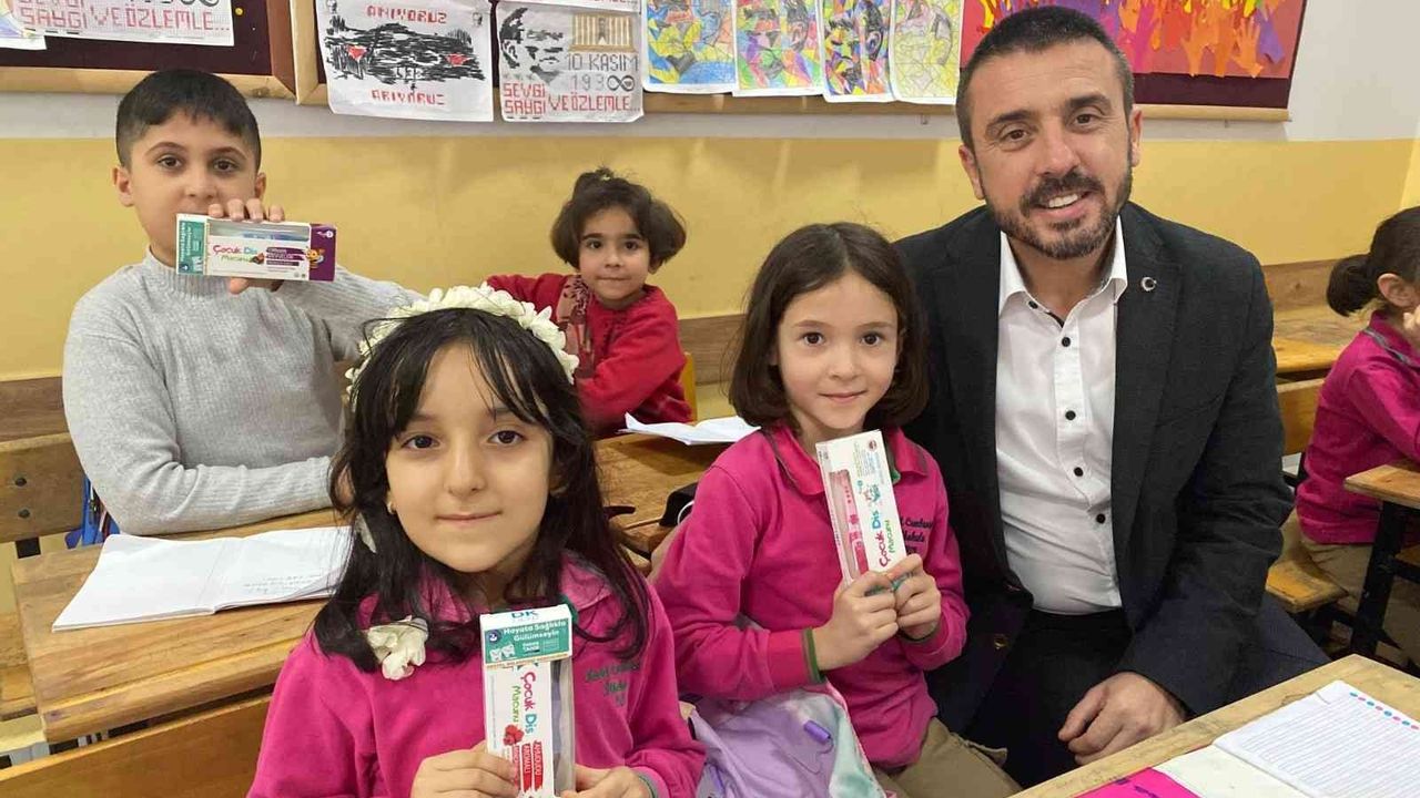 Kestel Belediyesinden çocuklara diş bakım seti