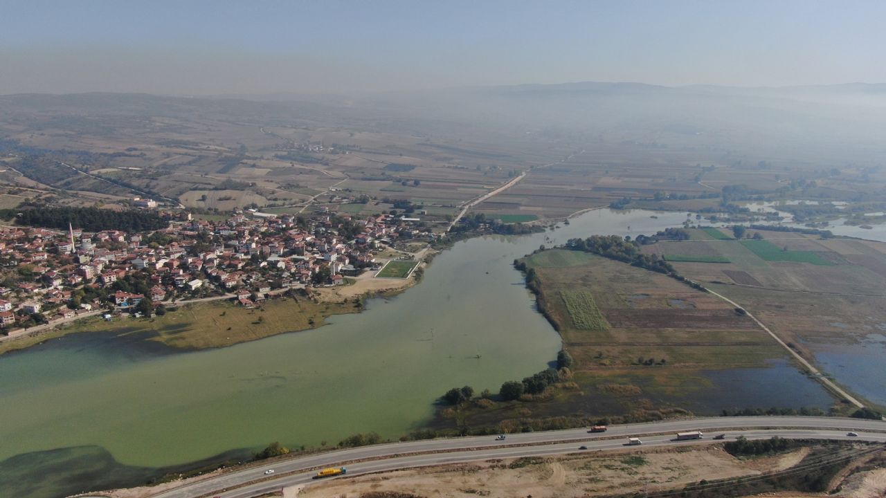 MAZİDEN BİR KARE; Hamzabey'de Gölpark