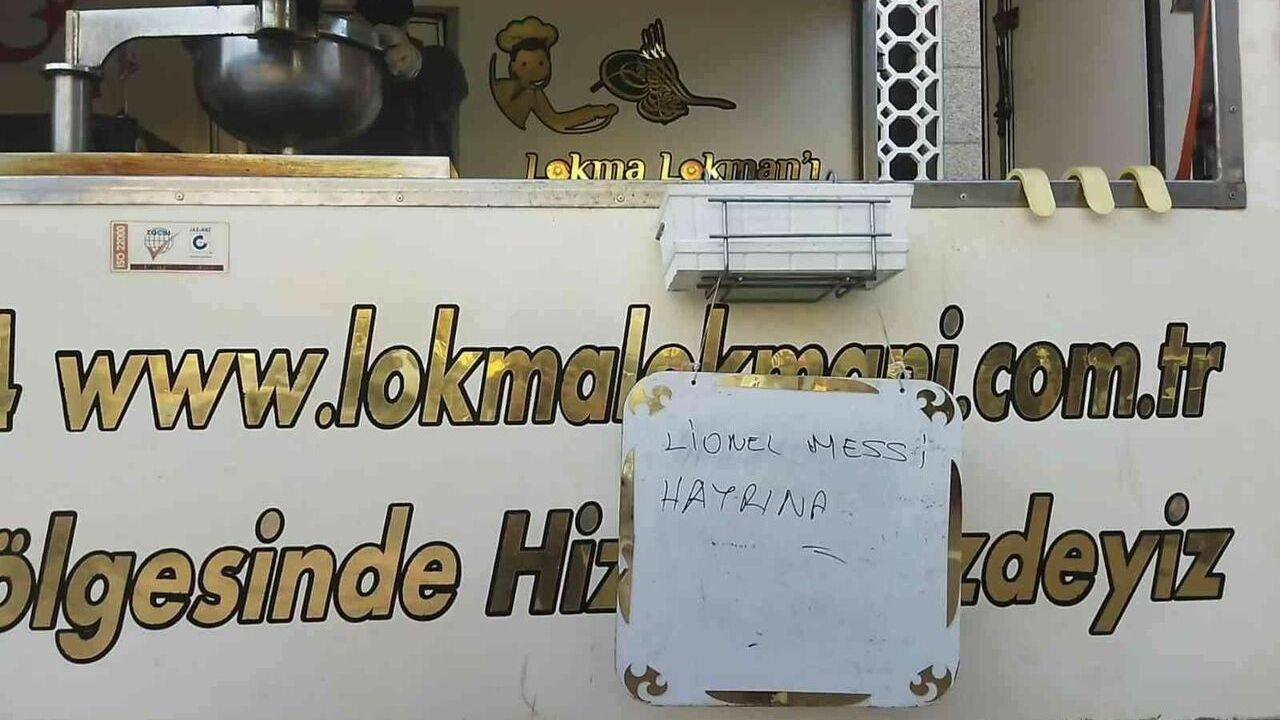 Bursada Messi için lokma dağıtıldı