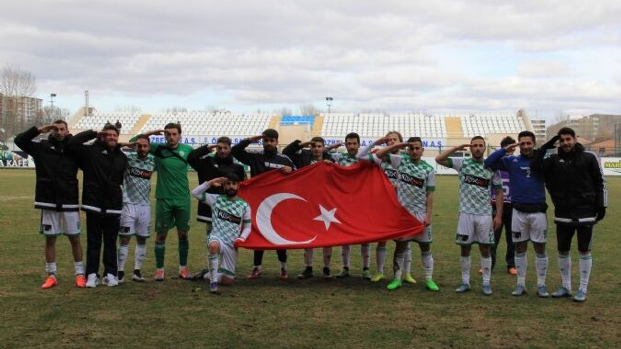 Amedspor'u yenip asker selamı verdi