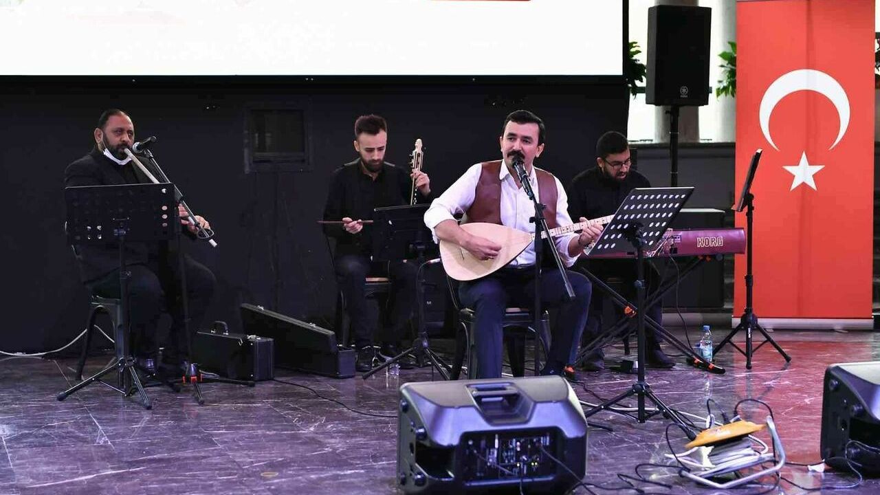 Osmangazide Aşık Veysel türküleri yankılandı