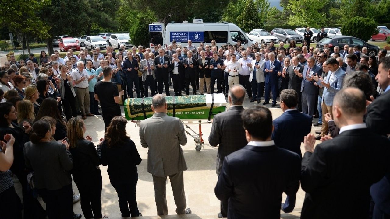 Hukukçu Atabeye üniversiteden son veda
