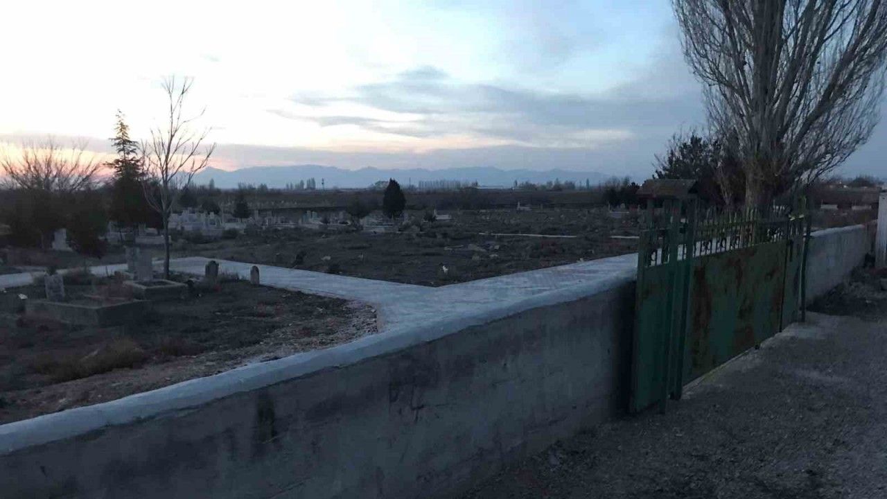 Konya’da toprağa gömülü kadın cesedi bulundu