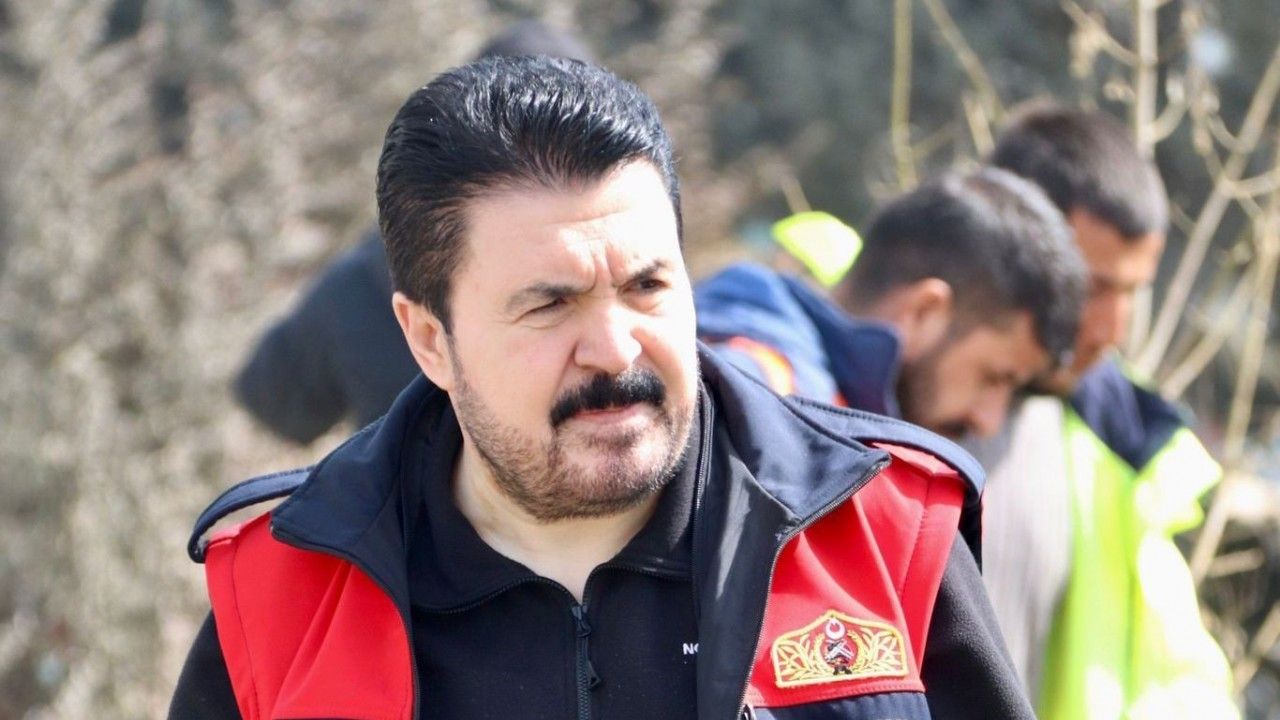 Savcı Sayan belediye başkanlığından istifa etti