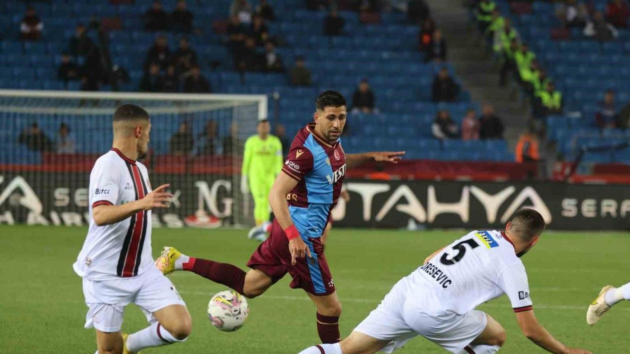 Spor Toto Süper Lig: Trabzonspor: 4 - Fatih Karagümrük: 1 (Maç sonucu)