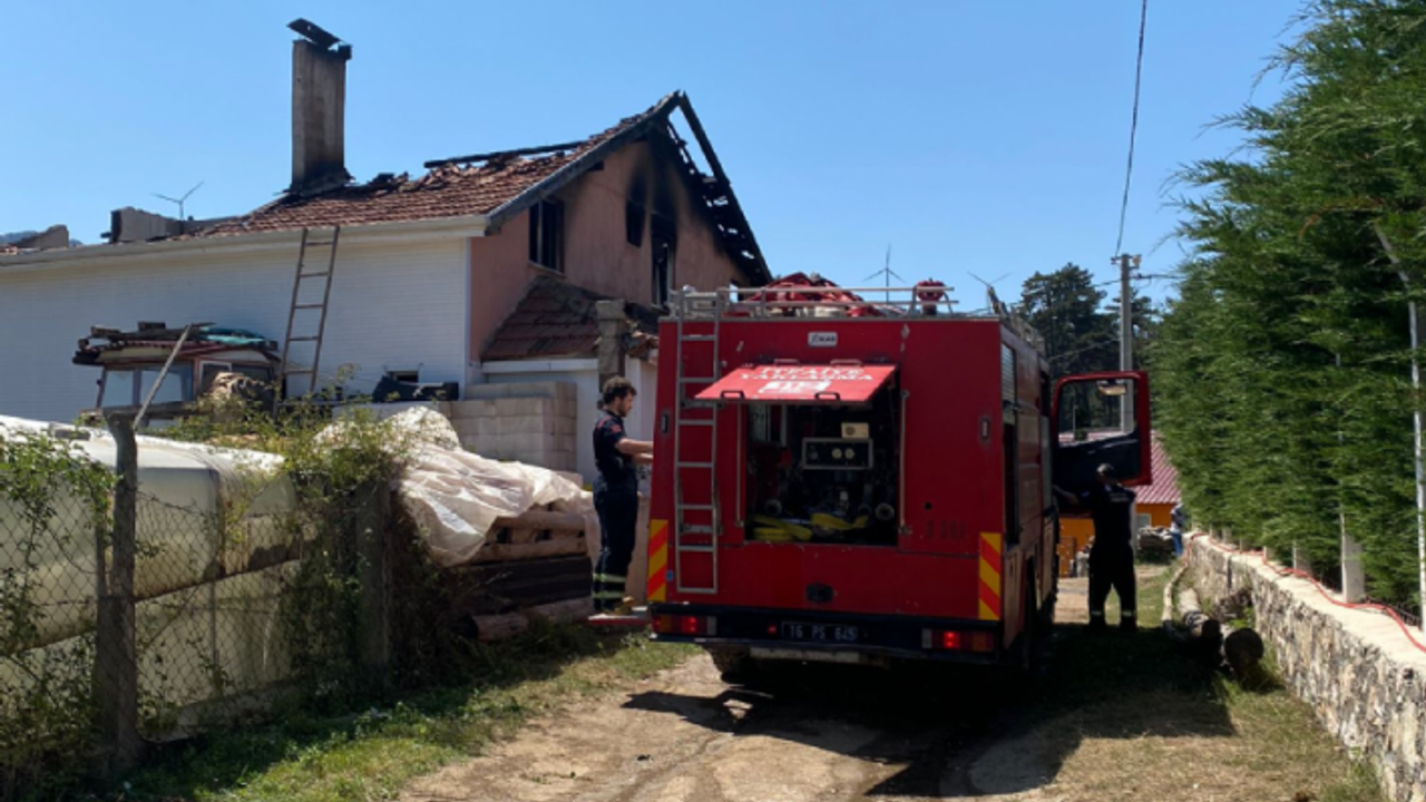 Boğazova'da yangın: 2 bina kullanılamaz hale geldi