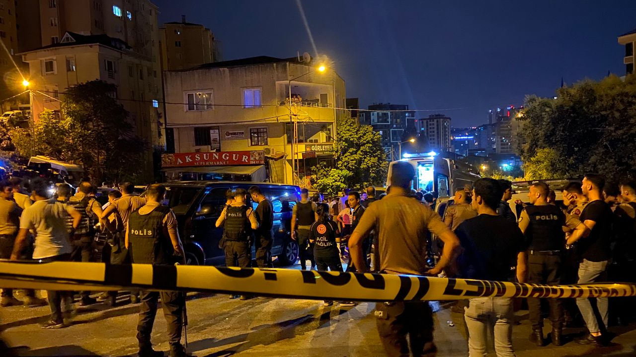 Kağıthane'de polise saldırı