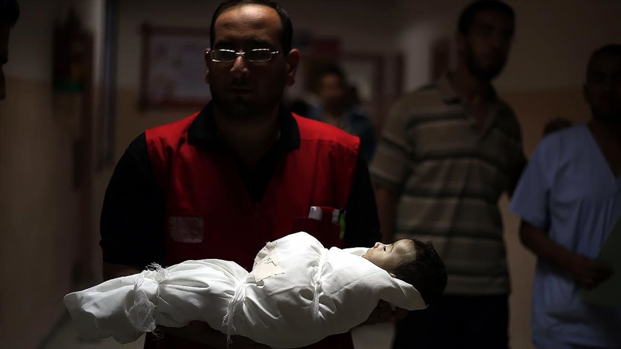 Belki Bu Haber Dünya Vicdanına Dokunur: Bombardıman Sonucu 133 Bebek  Öldü