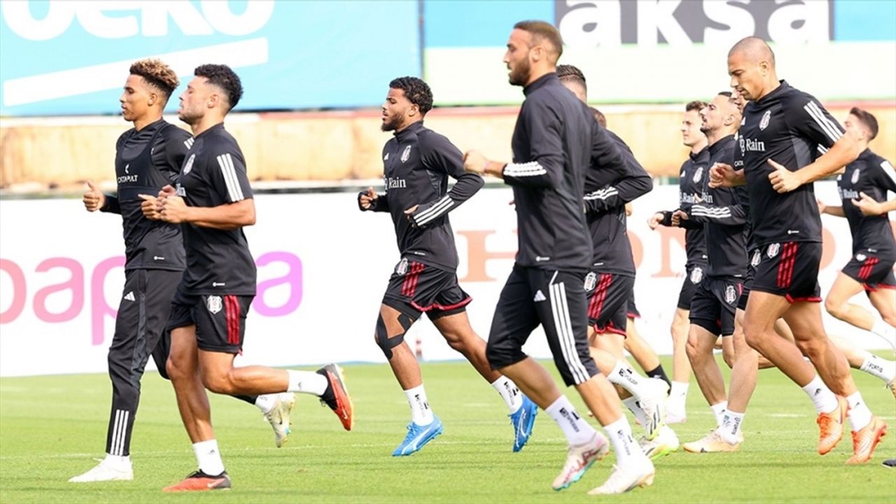 Beşiktaş yarın Bitexen Antalyaspor'a konuk olacak