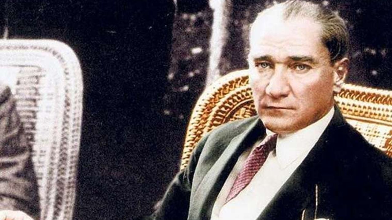 Atatürk'ün Zamanı Aşan Müzik Zevki: Yapay Zeka İle Bugüne Uyarlandı