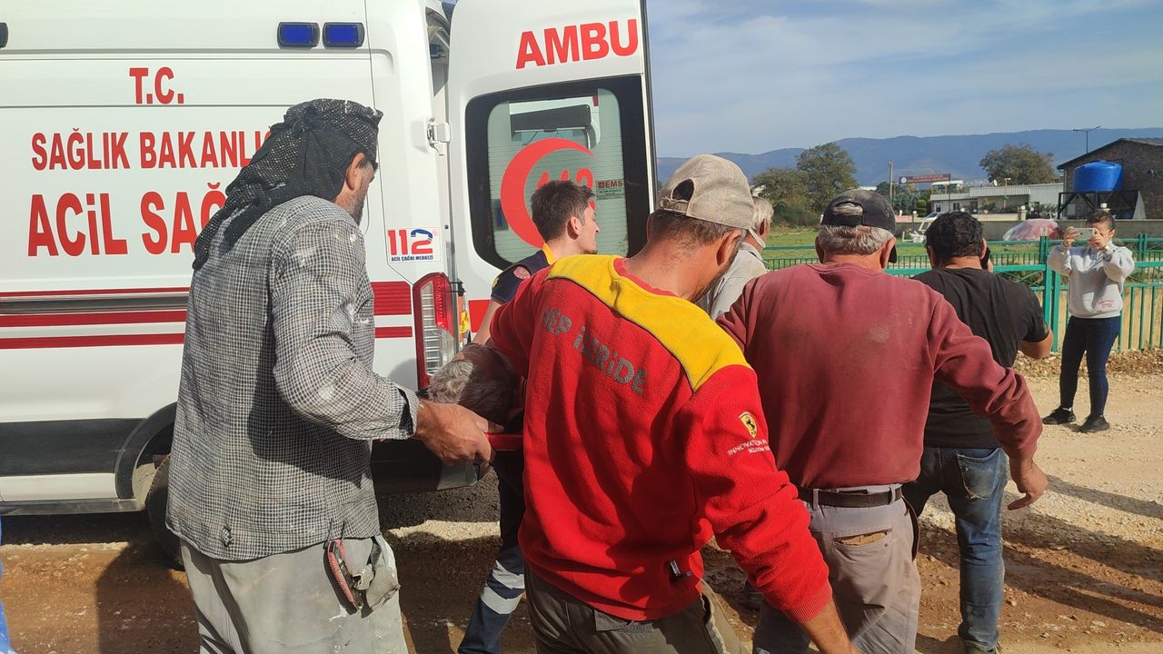 İnşaattan Düşen İşçi Yaralandı: Apar Topar Hastaneye Kaldırıldı