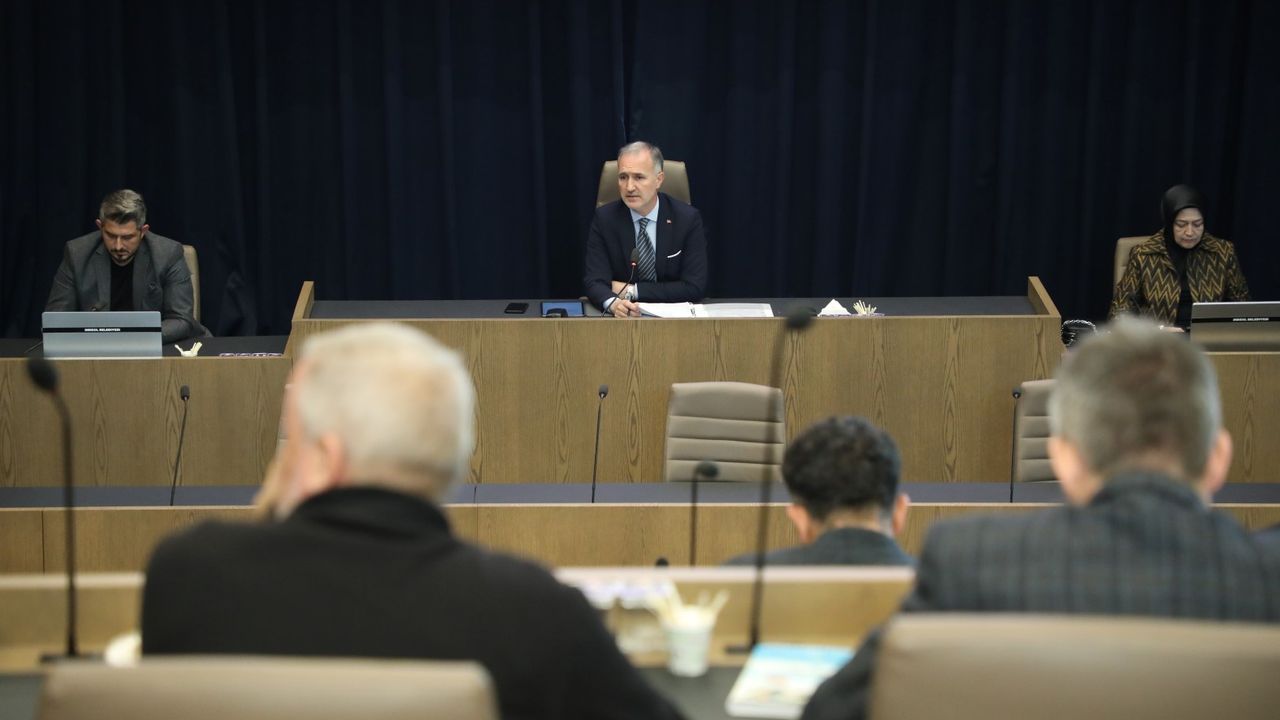 İnegöl Belediye Meclisi Kasım Toplantısını Gerçekleştirdi: Alanyurt’u Sevindiren Haber