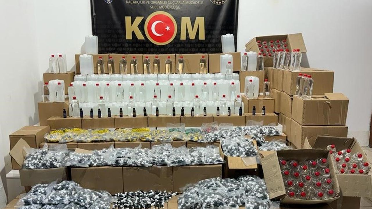 Samsun'da yüzlerce litre etil alkol ele geçirildi