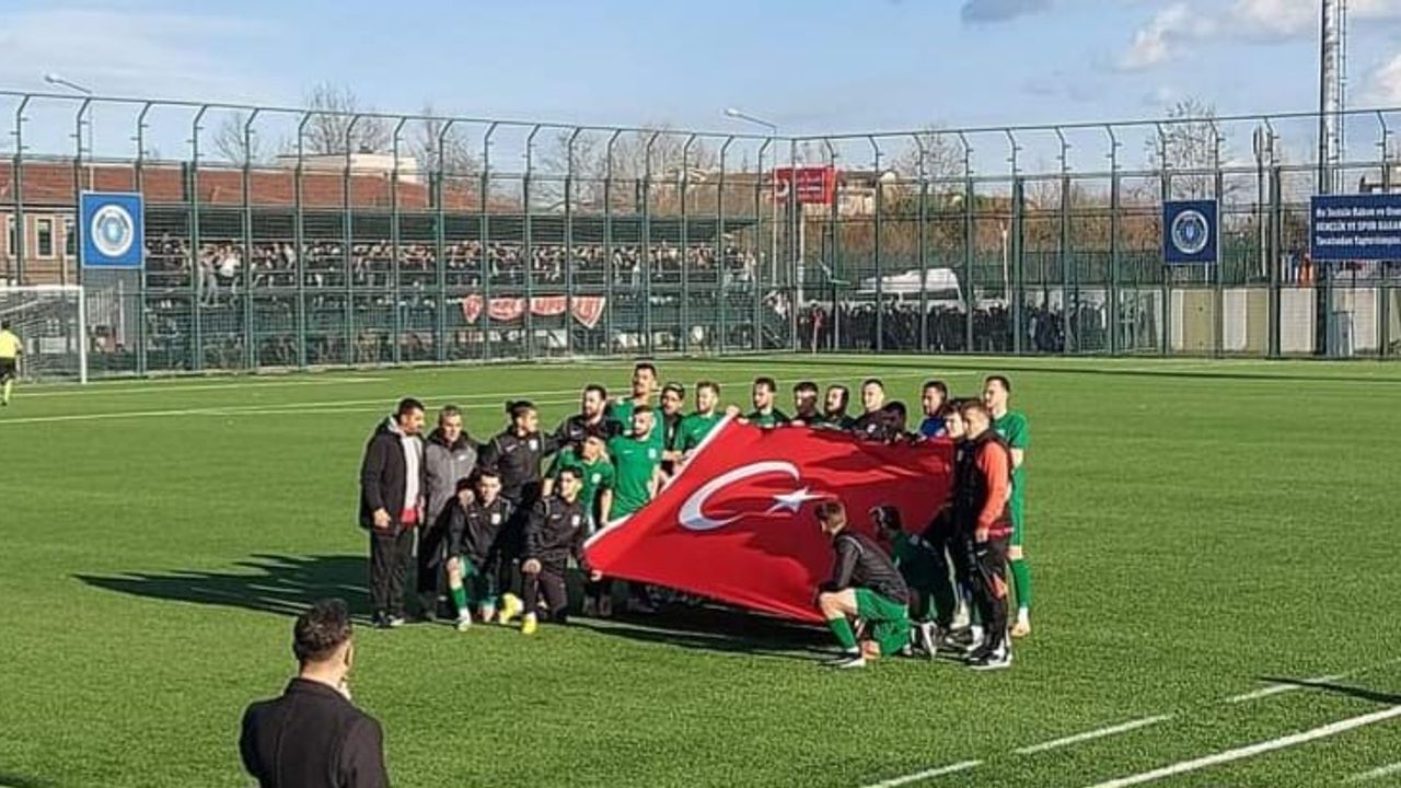 İznikspor, İnegöl Orhaniyespor'u 3-1 Mağlup Etti