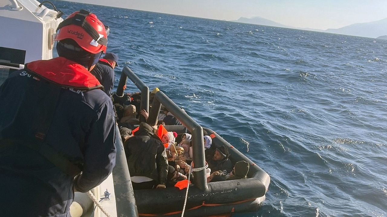 Datça’da 29 düzensiz göçmen kurtarıldı
