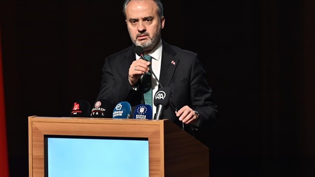 Başkan Alinur Aktaş'tan ortaöğretim öğrencilerine burs müjdesi