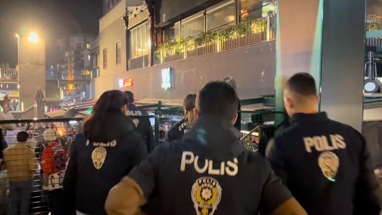 Bursa'da Gece Yarısı Huzur Operasyonu: 12 Şüpheli Yakalandı, 48 Sürücüye Ceza Yağdı