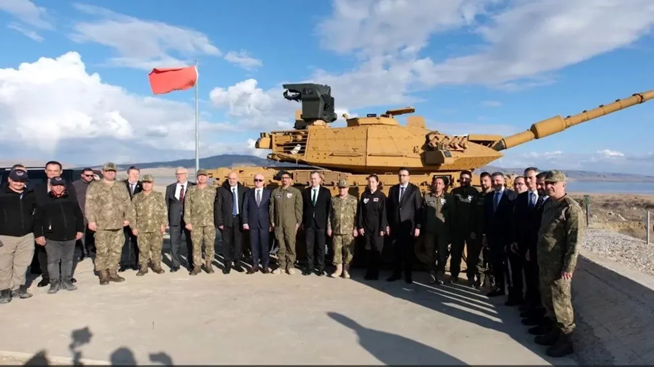 Modernize Edilen İlk M60T Tankları Törenle Kara Kuvvetleri'ne Teslim Edildi