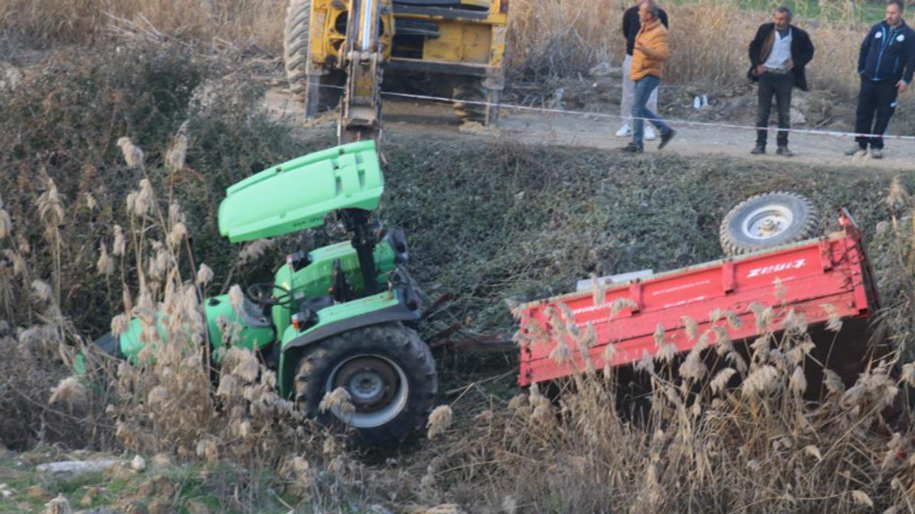 Traktör dere yatağına düştü: Dede öldü, torunu yara almadan kurtuldu