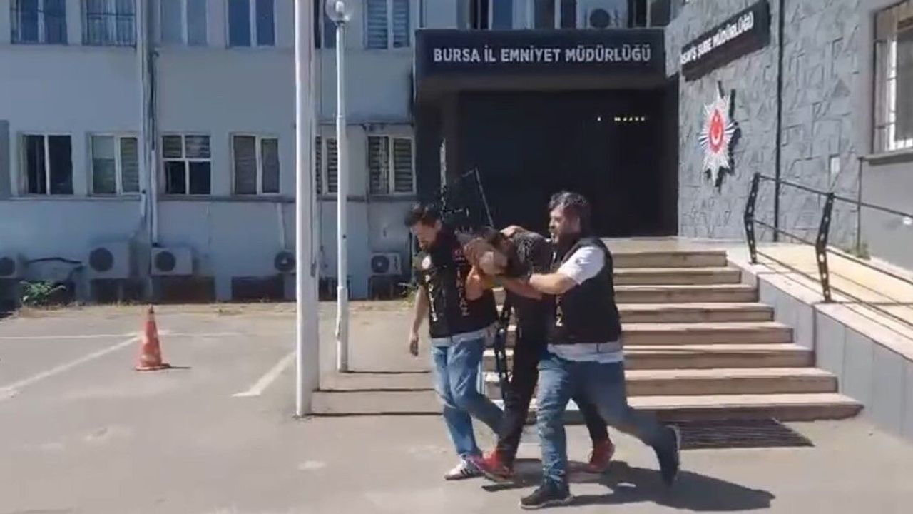 Bursa’da 33 yıl hapis cezasıyla aranıyordu, polisten kurtulmak için kayısı topluyormuş gibi yaptı
