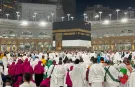 Kabe'de Erkekler ve Kadınların Aynı Safta Namaz Kılması Caiz mi?