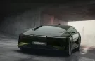 Suudi Arabistan’ın ilk yerli otomobili tanıtıldı! Prens Selman EXOBOT’u sahneye çıkardı