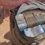 Tatilciler denizde buldu! Çantalardan 700 bin euro çıktı
