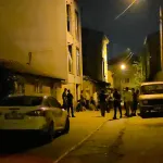 İnegöl'de gece yarısı silahlar patladı! Baba ve çocuğu yaralandı