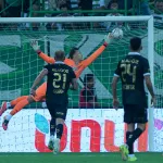 İnegöllü kaleci Bursaspor’a 3 puanı armağan etti