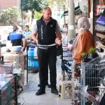 Osmangazi’de kaldırım işgaline zabıta müdahalesi
