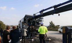 Depremzedeleri taşıyan otobüs kaza yaptı: 2 ölü, 6 yaralı