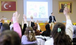 Bursa'da 'Ana Kucağı' öğretmenleri yeni döneme motiveli başladı