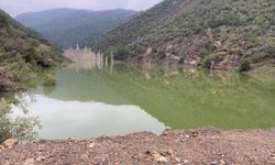 Deprem sonrası oluşan doğal göl korkutuyor