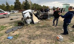 Kaza yapan otomobil parçalandı: 1 ölü