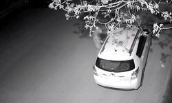Otomobil hırsızlığı  kameraya yansıdı