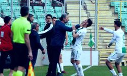 Teknik Direktör, Bursasporlu futbolcunun boğazını sıktı