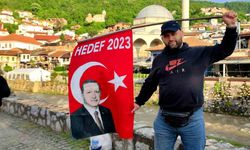Kosova sokaklarında davullu zurnalı Erdoğan’ın zaferi kutlanıyor