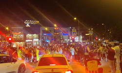 Fenerbahçeli taraftarlar İnegöl'de kupa zaferini kutladı