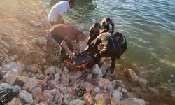 Baraj gölünde kaybolan öğretmenin cansız bedenine ulaşıldı