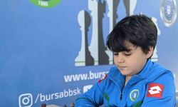 Bursalı öğrenci 12 yaşında satrançta dünya yıldızı oldu