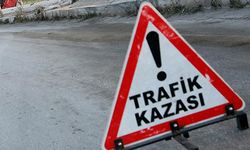 İnegöl'de Trafik Kazası: Motosiklet ve Otomobil Çarpıştı, Bir Yaralı!