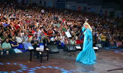 Bursa’da Muazzez Ersoy rüzgarı