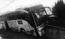 Bursa tur otobüsü kaza yaptı, 1 ölü 8 yaralı