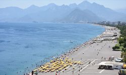 Antalya 46,6 Dereceyle Türkiye’nin En Sıcak Noktası Oldu