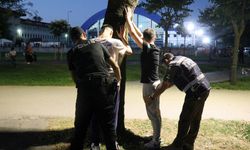 Şehrin en yoğun park ve bahçelerinde polisten uygulama