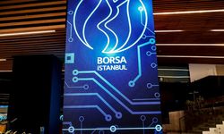 Borsa İstanbul'da Hafif Düşüş: Sektörel Kazançlar ve Küresel Etkiler