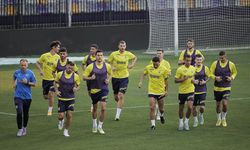 Fenerbahçe Süper Lig'de yarın Samsunspor'a konuk olacak